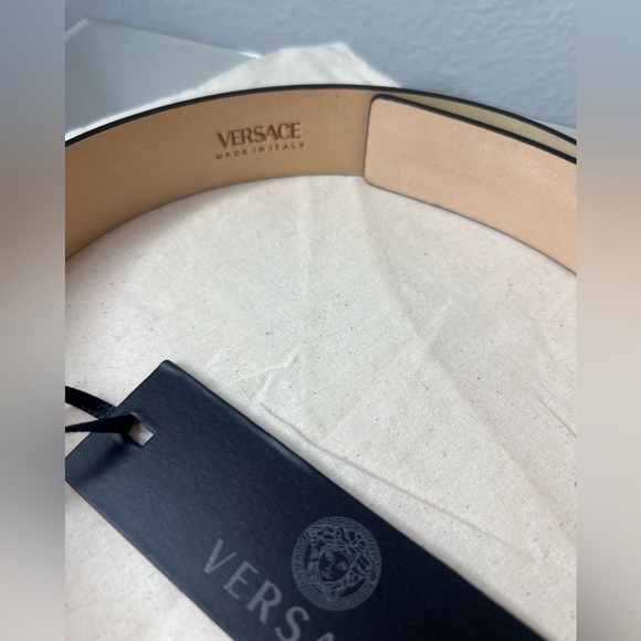 NEW VERSACE La Medusa Coin Logo Highlighter Green Leather Designer Belt 70/28 main image 9